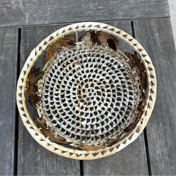 Hand Woven SeagrassTurtle Carved Coconut Shell Round Basket - Picture 7 of 8